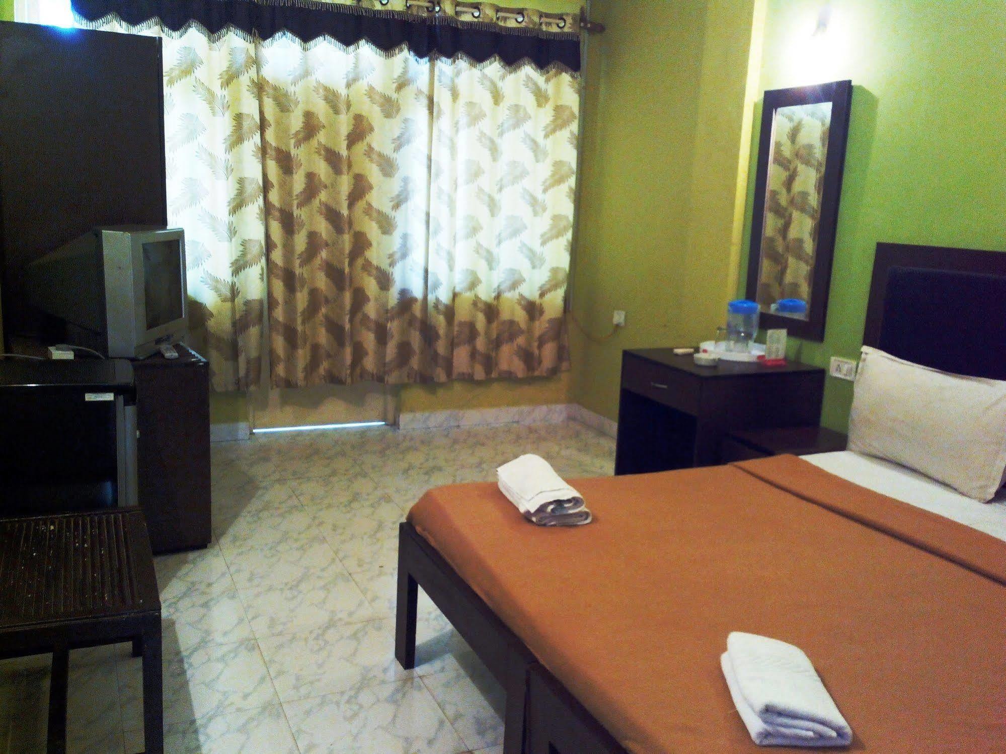 Royal Mirage Beach Resort Candolim Exterior foto