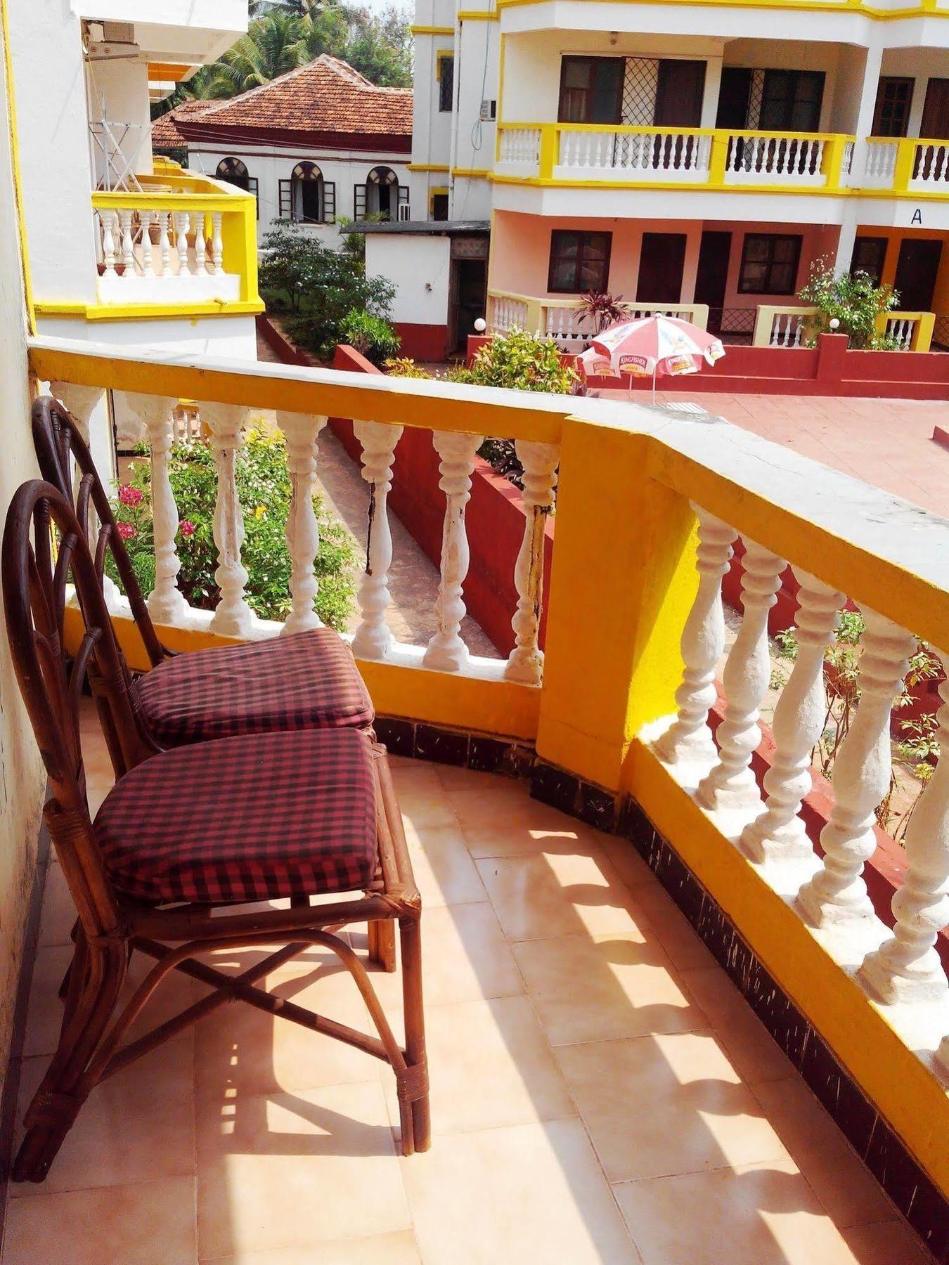 Royal Mirage Beach Resort Candolim Exterior foto